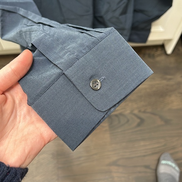 Hugo Boss Male Shirt - Picture 3 of 4